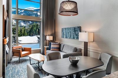 Penthouse Mountain Suite