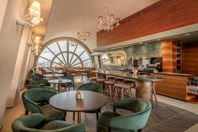 M Club Lounge