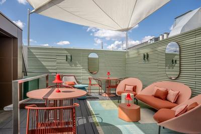 M Club Lounge Terrace