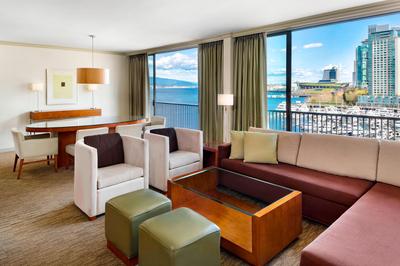 Executive Suite - Parlour