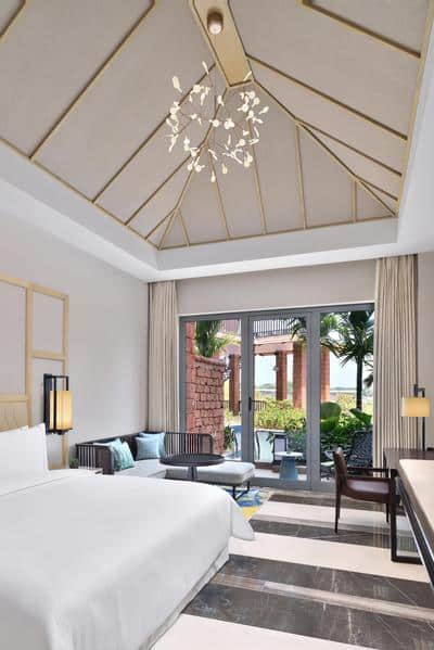 Premium Pool Patio Guest Room