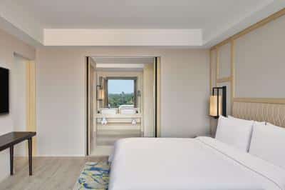 Executive Suite - Bedroom