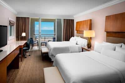 Double/Double Oceanfront Guest Room