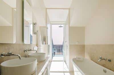 Signature Suites