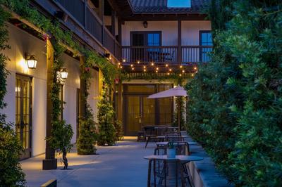 Outdoor Seating.
