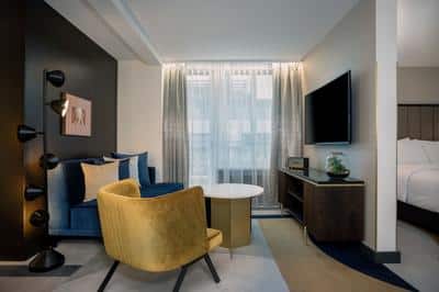 Castellan Suite  –  Living