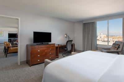 Presidential Suite Guestroom