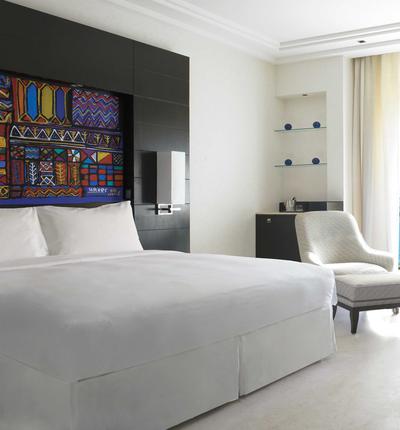 1 King Bed