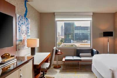 Queen/Queen Deluxe Guest Room - City View