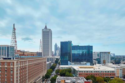 One-Bedroom Executive Suite - City View