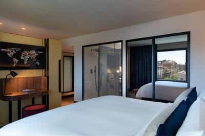 Mosaic Junior Suite - Bedroom