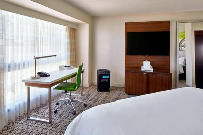 Pure Room Work Desk Guest Room