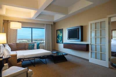 One-Bedroom Suite - Living Area With Sofa Bed