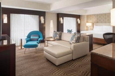 Junior King Enhanced Suite