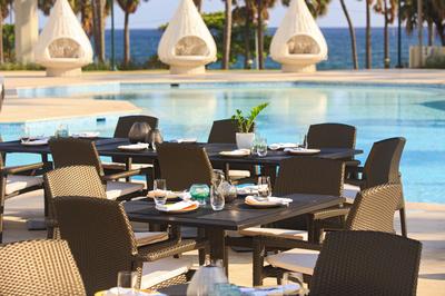 Sol Pool Lounge & Bar