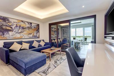 Luxury Suite