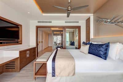 Luxury Sunset View Suite