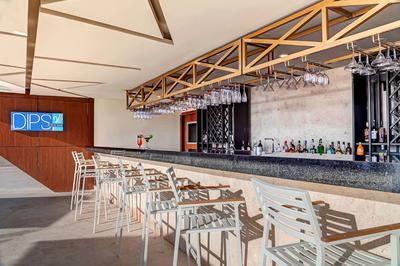 Dips Pool Bar