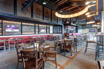 SCORE Sports Bar and Lounge