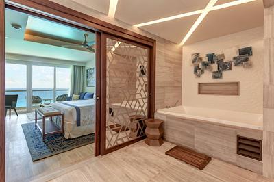 Chairman Suite - Bathroom