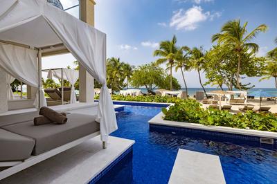 Luxury Junior Suite Swim Out