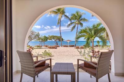 Luxury Room Beach Walkout Diamond Club