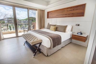 Luxury Family Ocean View Suite