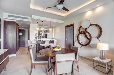 Luxury Presidential Suite