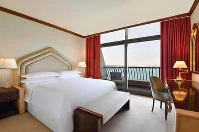 King Diplomatic Suite
