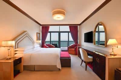 King Royal Suite