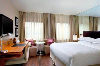 Club King Room