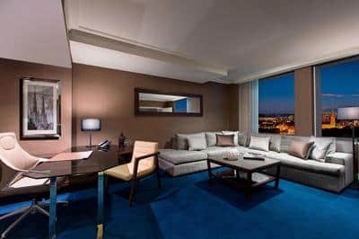 Grand Executive Suite Lounge