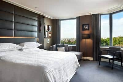 Executive Suite Bedroom