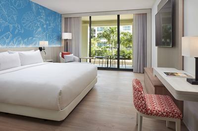 King Guest Room - Garden View