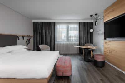 Club Suite - Bedroom