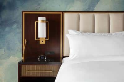 King Guest Room - Detail