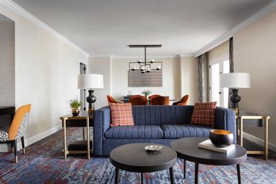 Atrium View Suite
