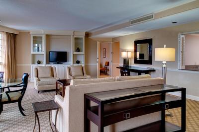 Deluxe Parlor Living Area