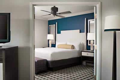 One-Bedroom Deluxe Suite