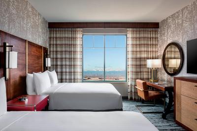 Queen/Queen Guest Room