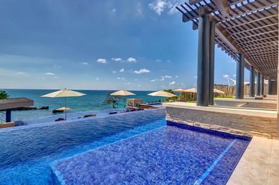 Swim Out Suite