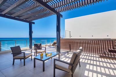 One-Bedroom Luxury Penthouse Suite