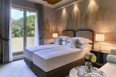 Classic Park View Balcony Room - Twin