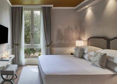 Classic Park View Room