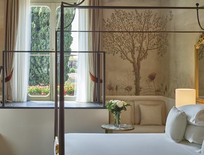 Grand Deluxe Room