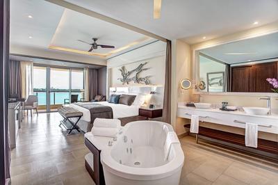 Luxury Junior Suite Ocean View