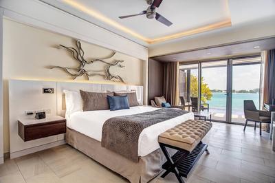 Luxury Junior Suite Swim Out