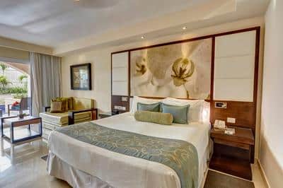 Luxury Swim Out Guest Room