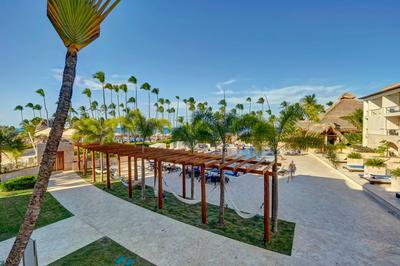 Honeymoon Jacuzzi Suite - View