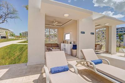 Pool Cabanas